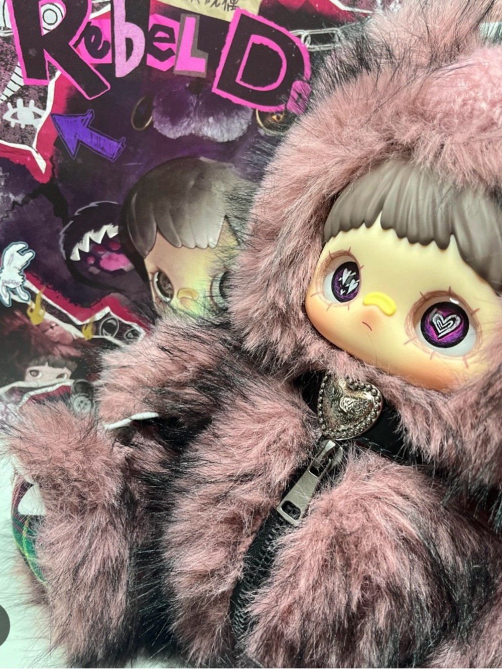 Brand New MAYMEI 400% Rebel Doll Backpack Series Plush -- 🩷 Fall In Love 🩷 - Picture 3 of 14